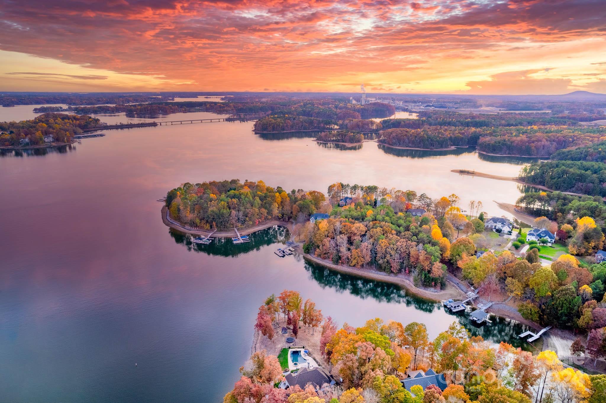 Lakepointe South - Residential