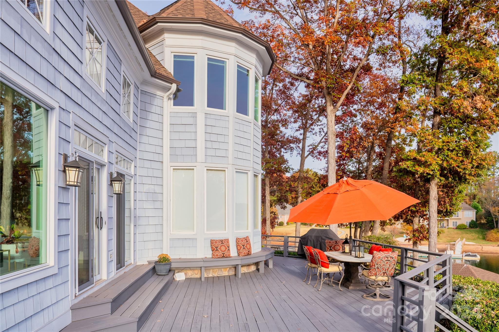 Lakepointe South - Residential