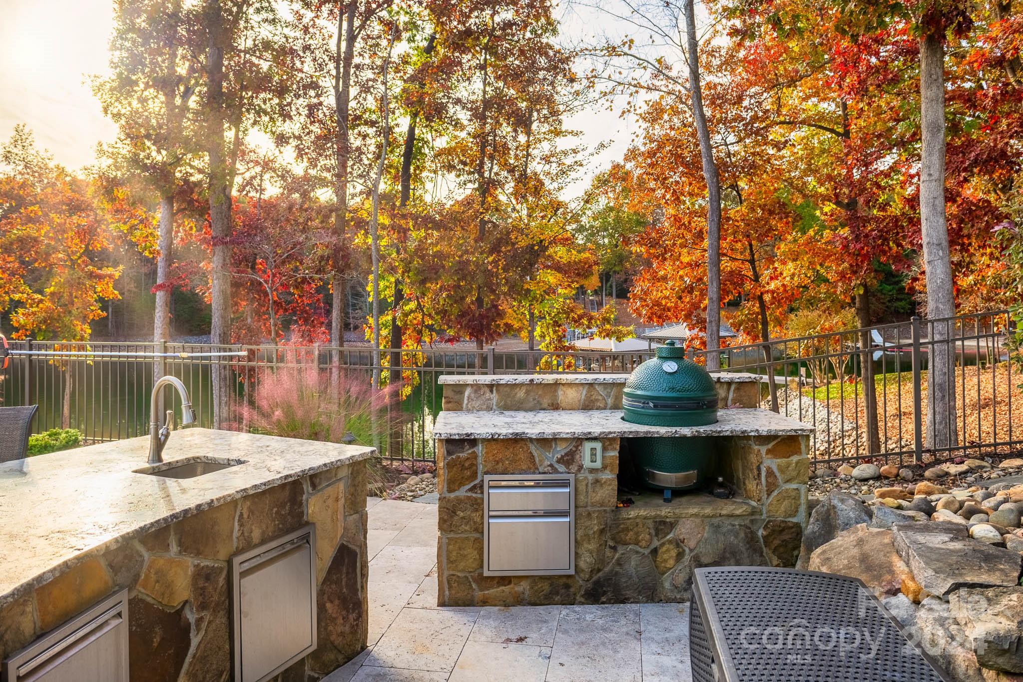 Lakepointe South - Residential