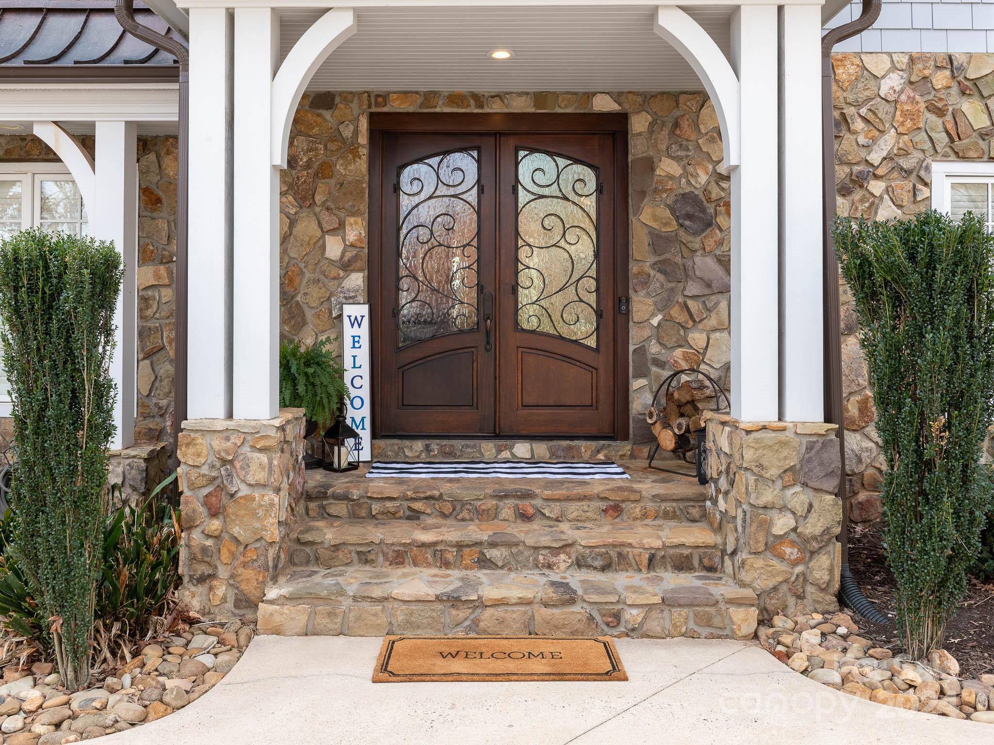 Lakepointe South - Residential