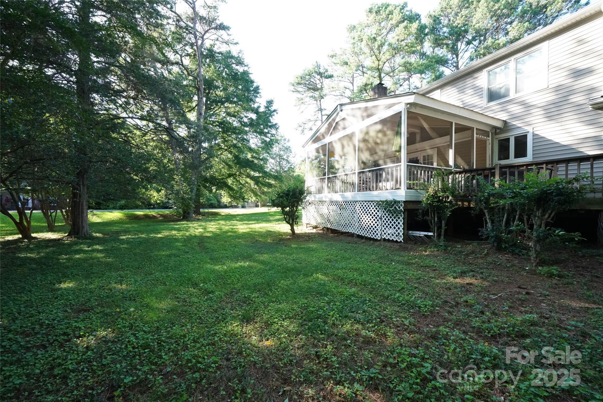 2087 Poinsett Drive