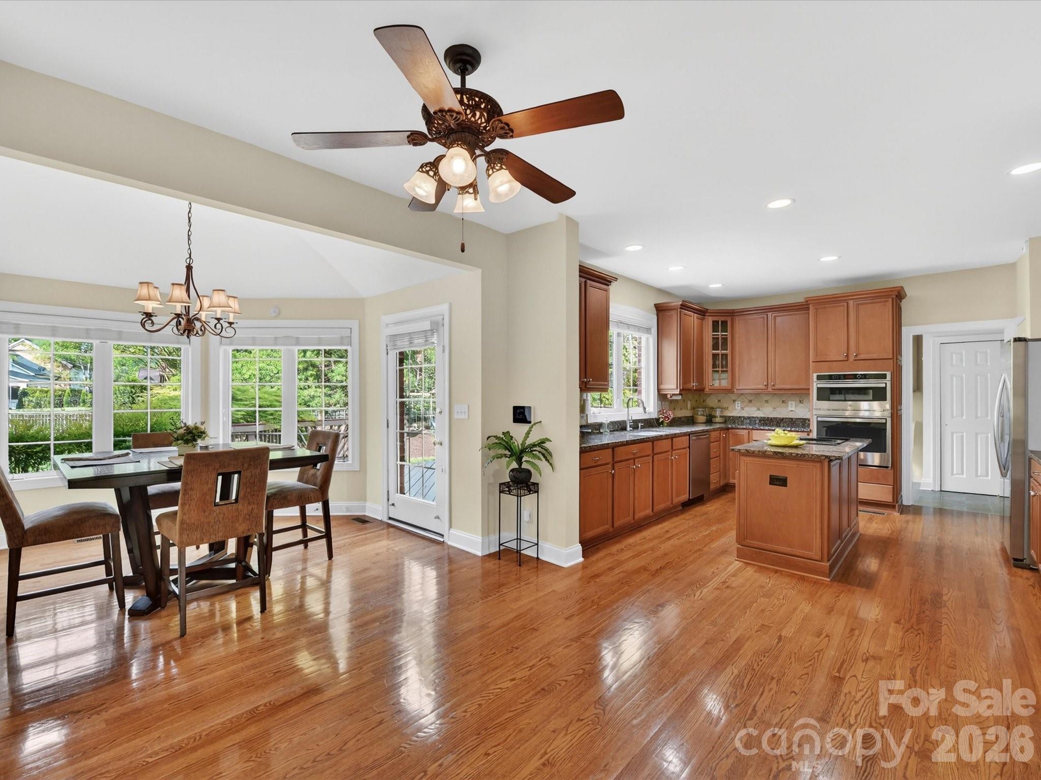 Country Club Estates - Residential