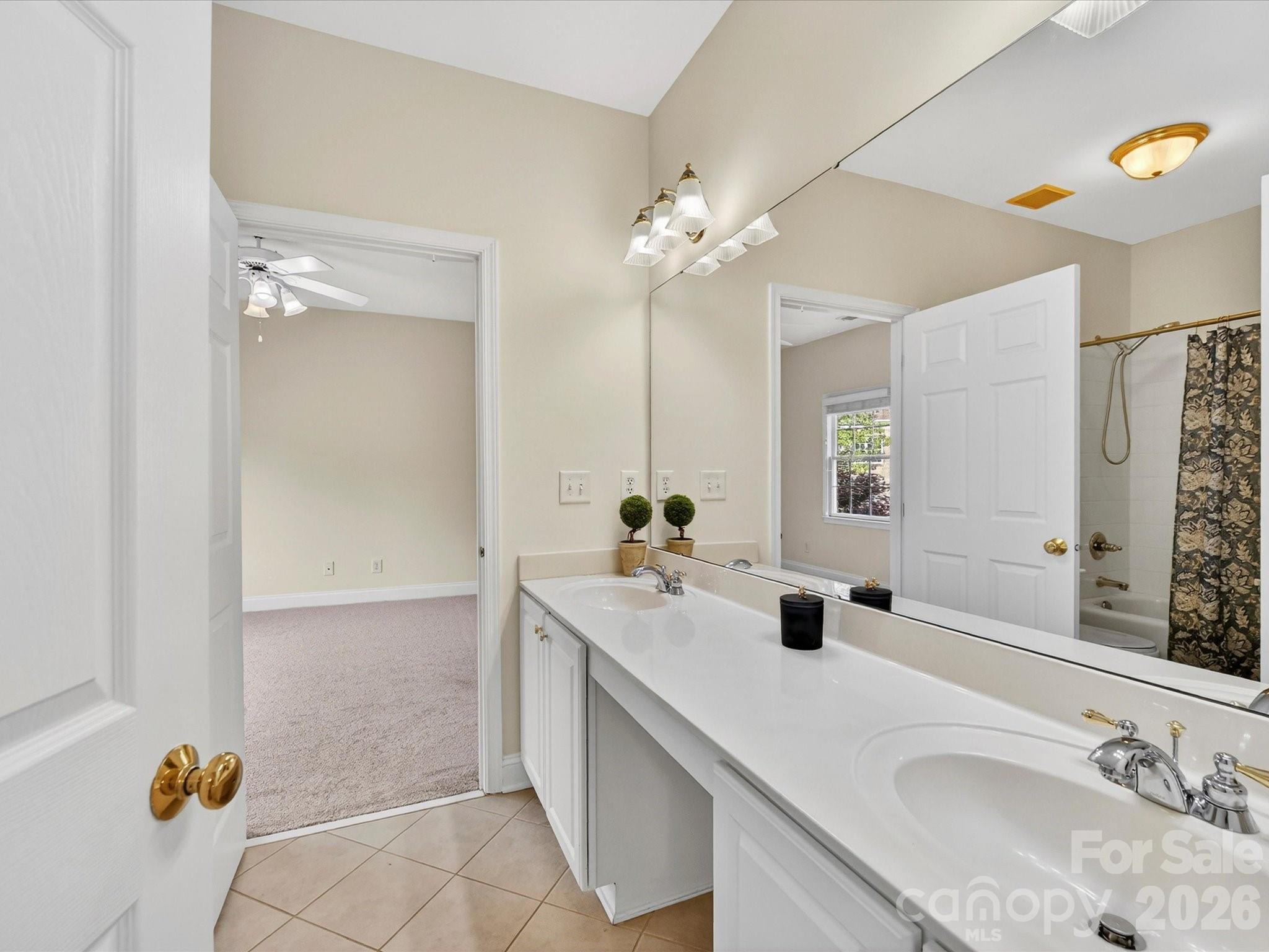 Country Club Estates - Residential