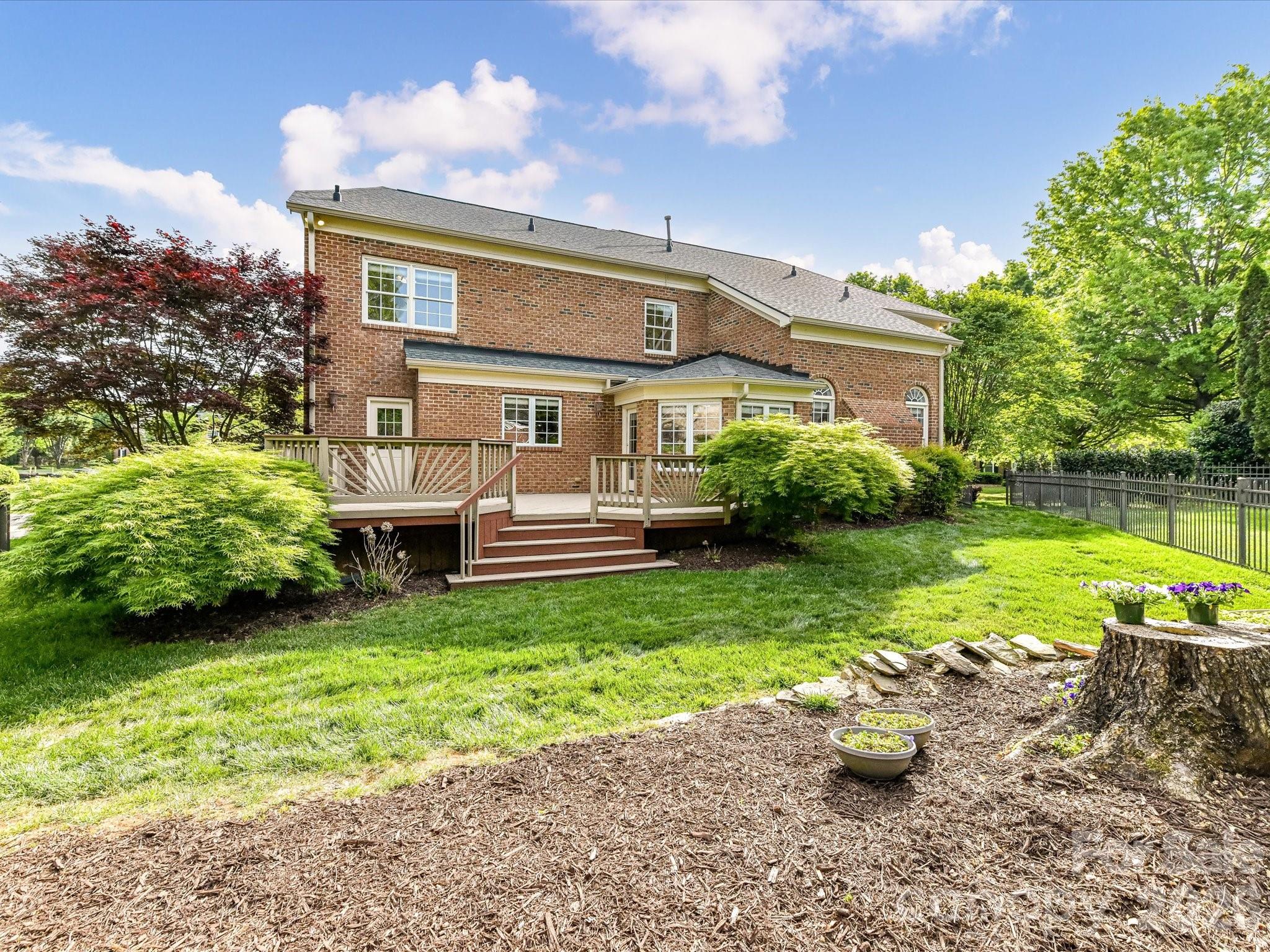 Country Club Estates - Residential