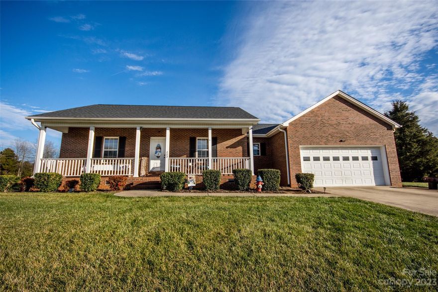 Awesome brick home in the Brittain Hills neighborhood! With a wide open floorplan there is plenty of room for big gatherings, and having friends & family over to visit! Living room could stretch out more if desired & open to dining area. Well appointed kitchen that has great cabinets and granite counter tops with walk in pantry! Kitchen island with cabinets & eating bar. Kitchen appliances convey with the home. Primary suite boasts a spacious bedroom, 2 walk in closets, large bath with garden tub & separate shower! Split bedroom floorplan! Beautiful, true wood floors throughout that have been refinished! Brand new rear deck approx. 20x12, covered front porch & 2 car garage! HVAC replaced in 2019, Roof replaced in 2020. Situated just outside of town and convenient access to Statesville Airport & interstates accesses just minutes away. The neighborhood is also located beside Lakewood Golf Club with the lots on the other side of street adjoining golf course. A great place to call home!