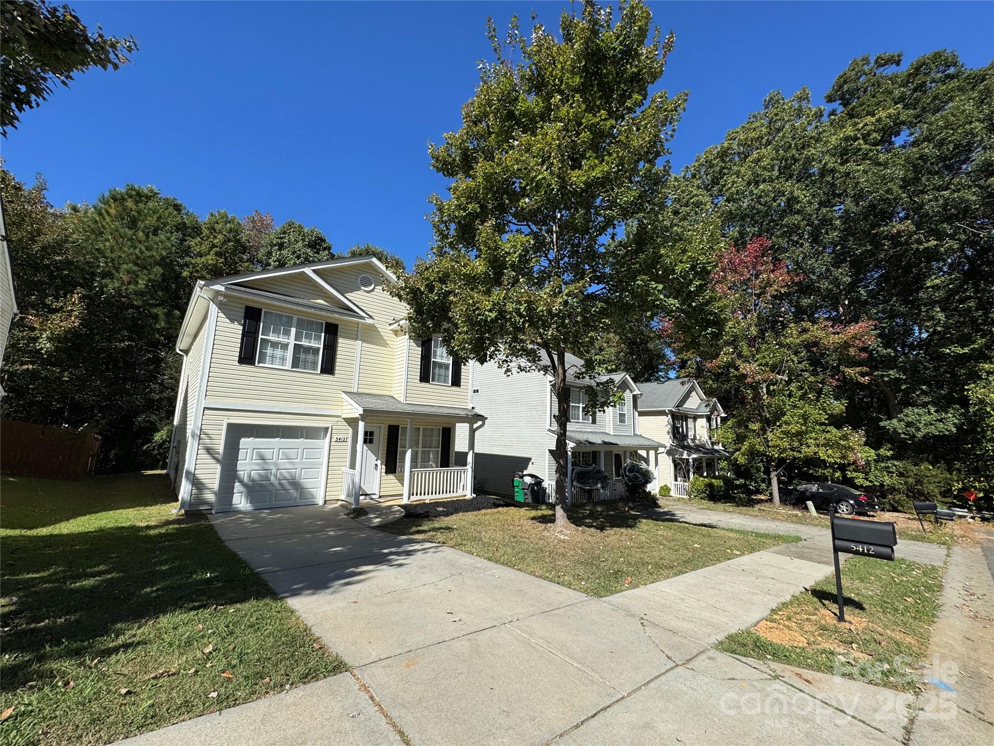 5412 Henderson Oaks Drive