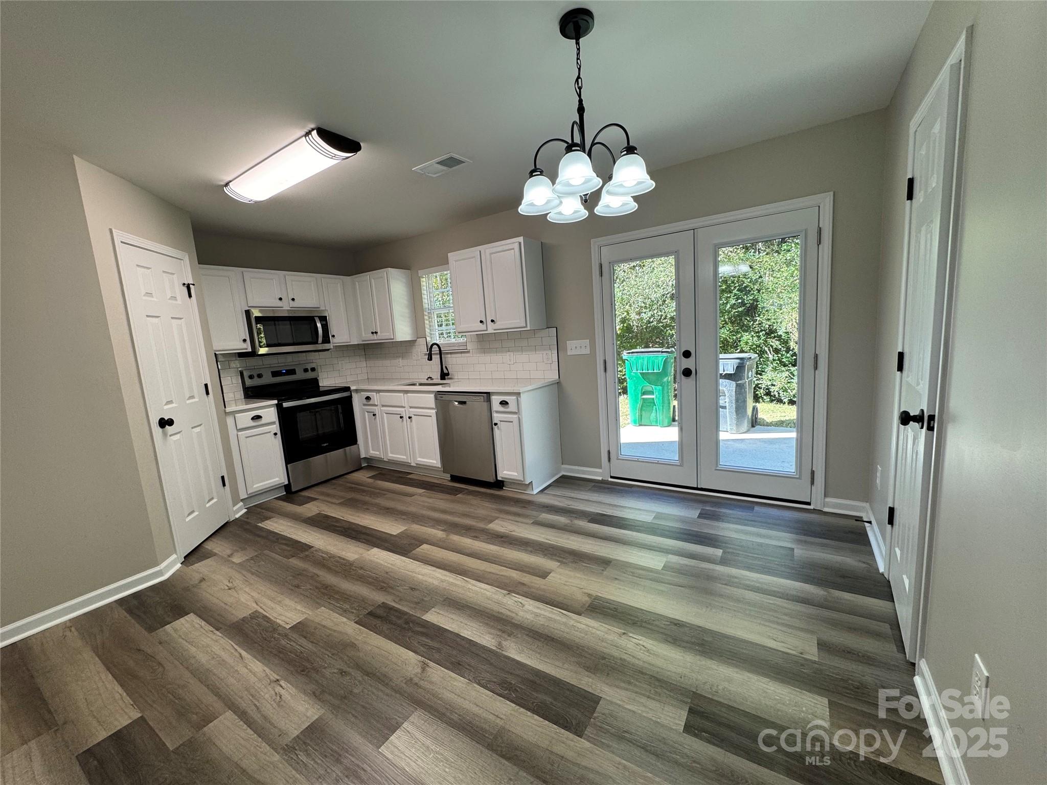 5412 Henderson Oaks Drive