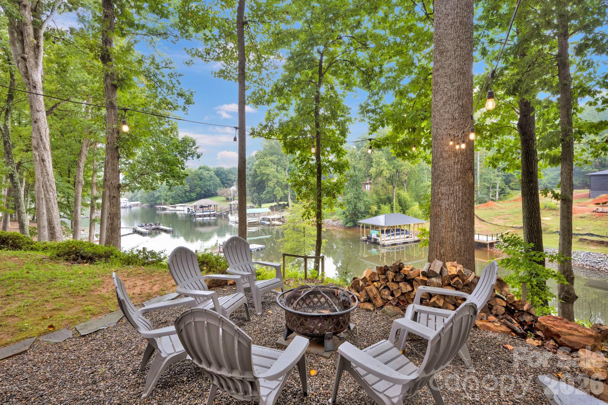 470 Lakeview Shores Loop