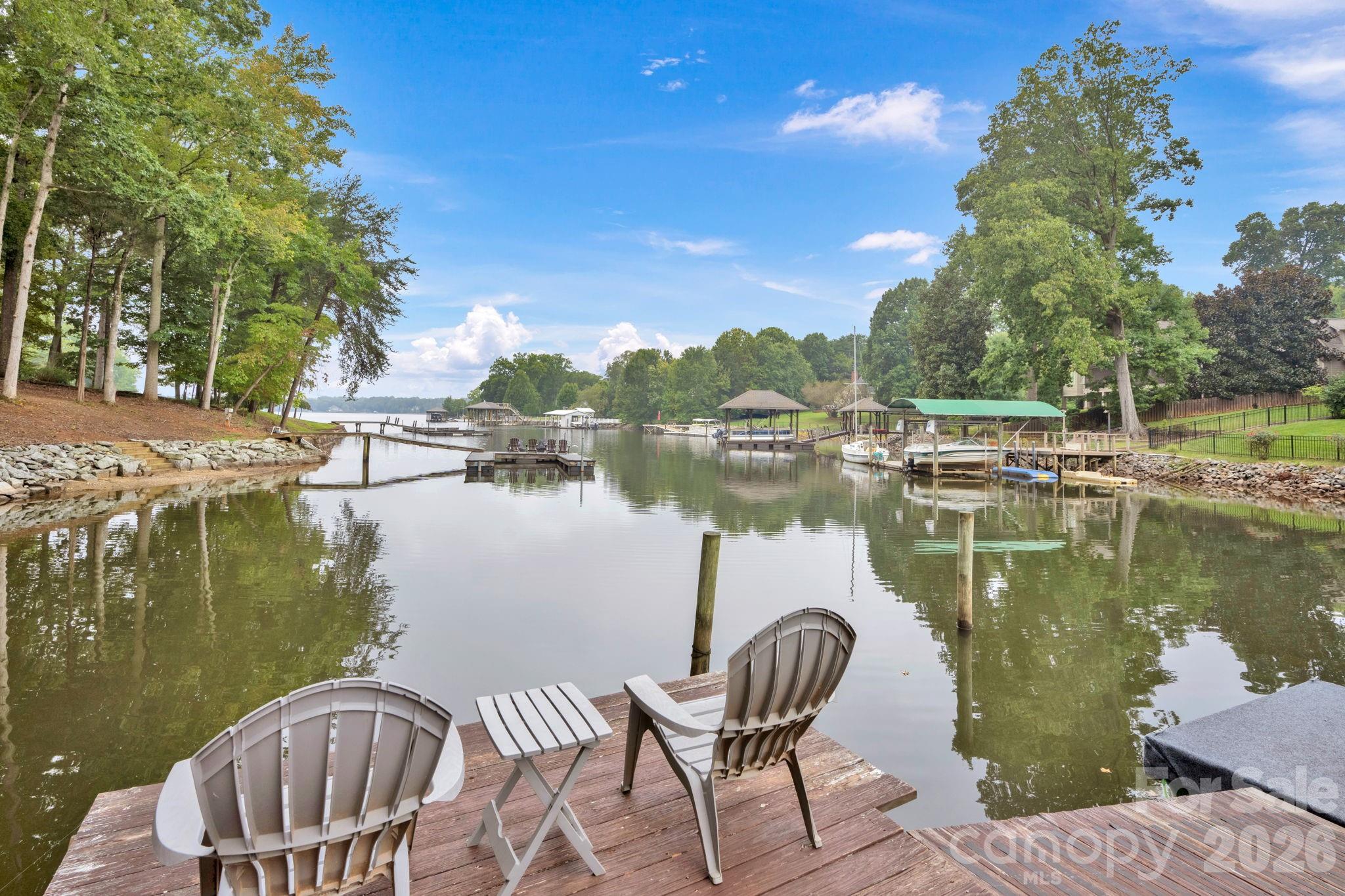 470 Lakeview Shores Loop