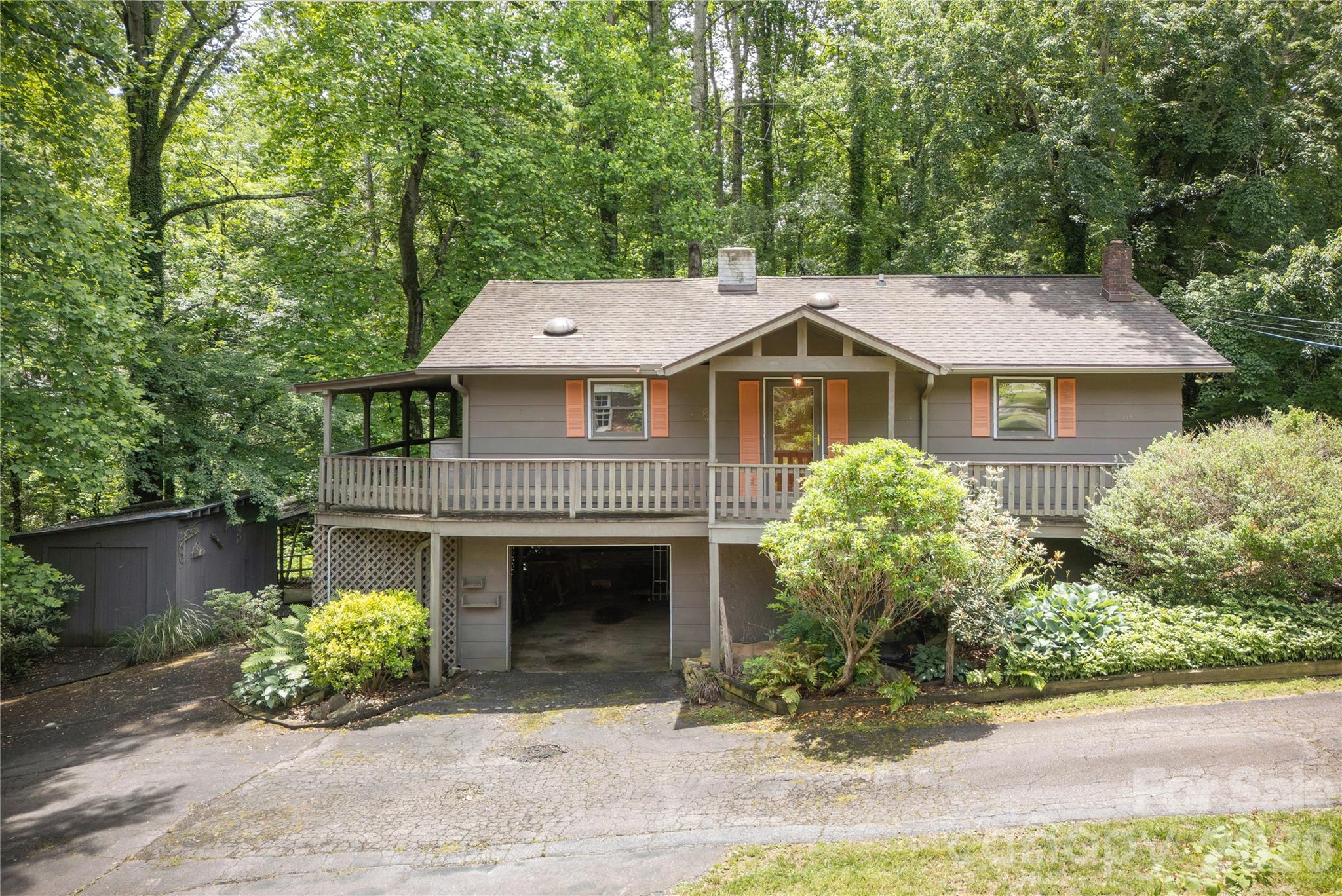 102 Valley Vista Drive