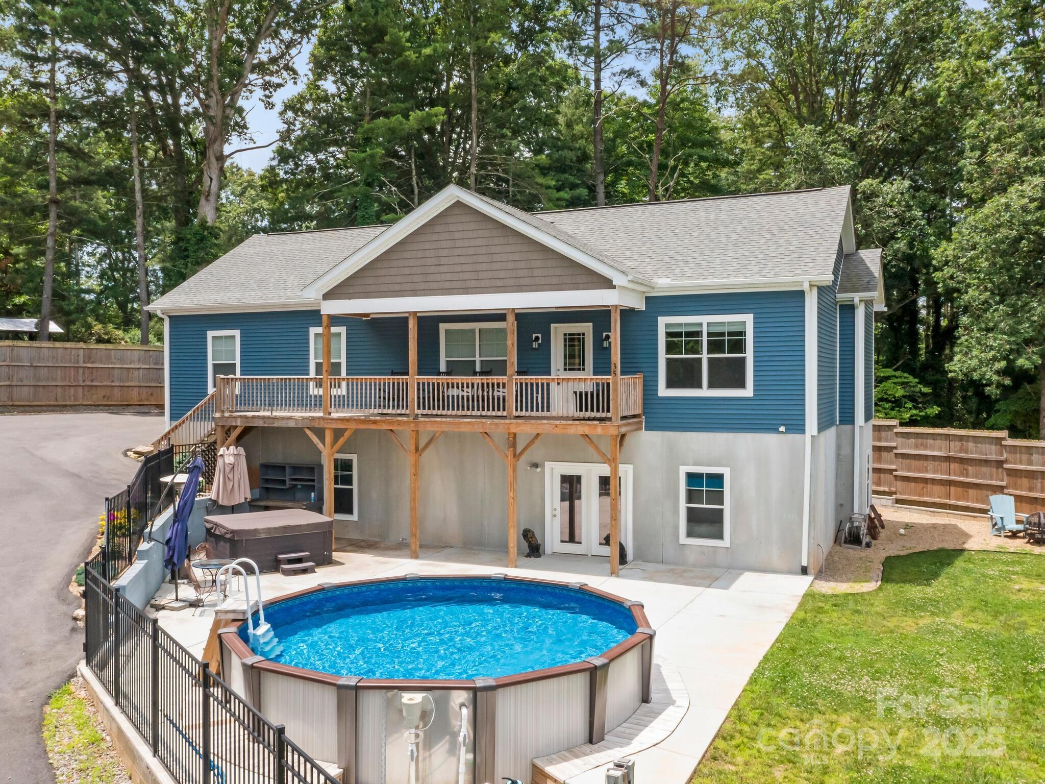 35 Dawson Steele Court