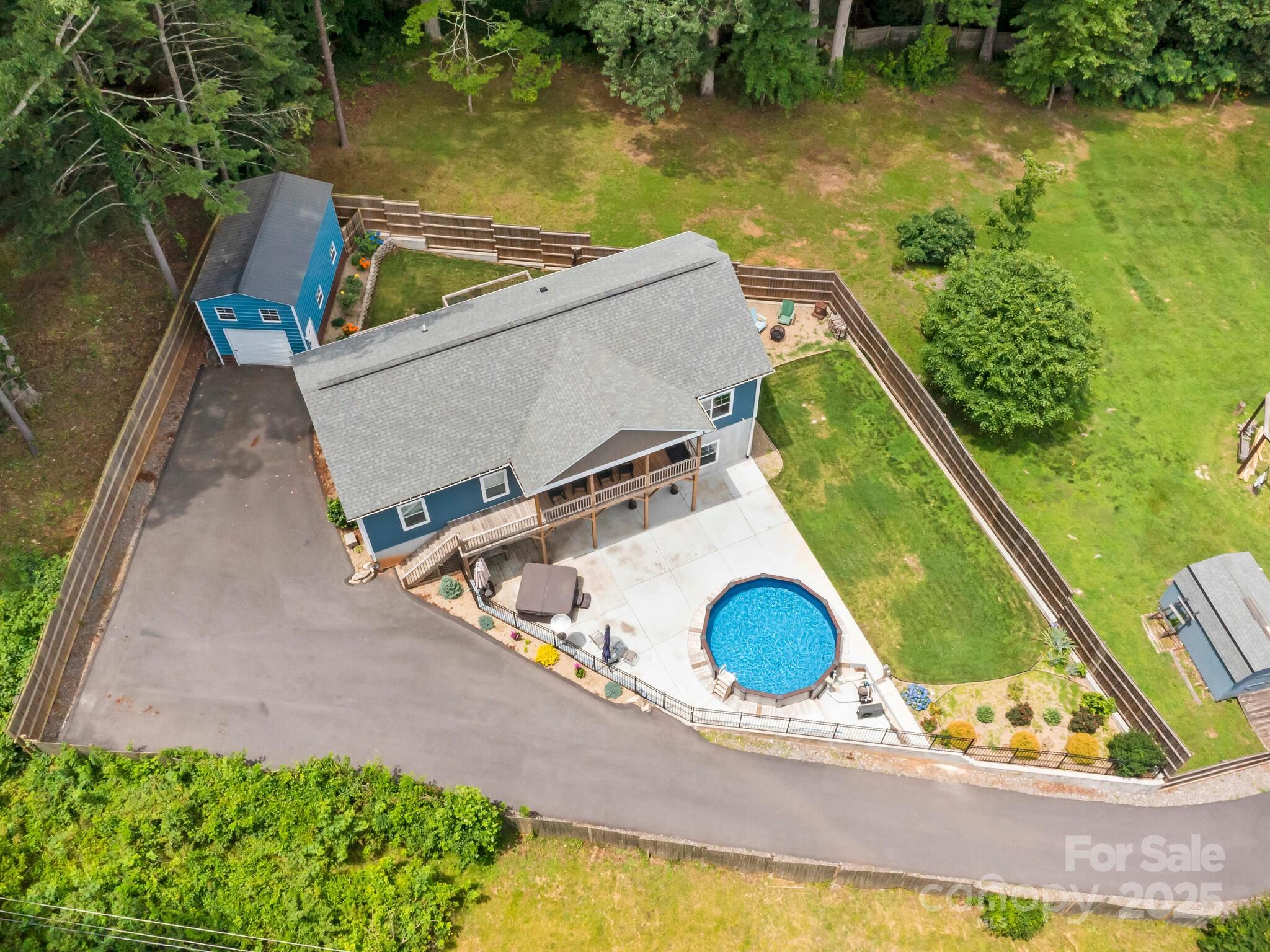 35 Dawson Steele Court