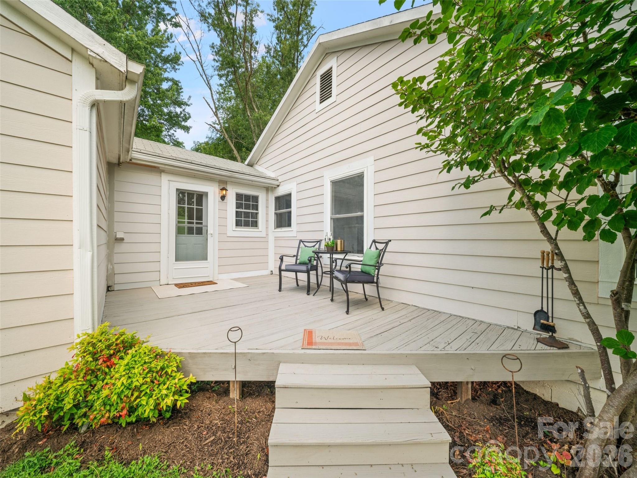 25 Nesbitt Street