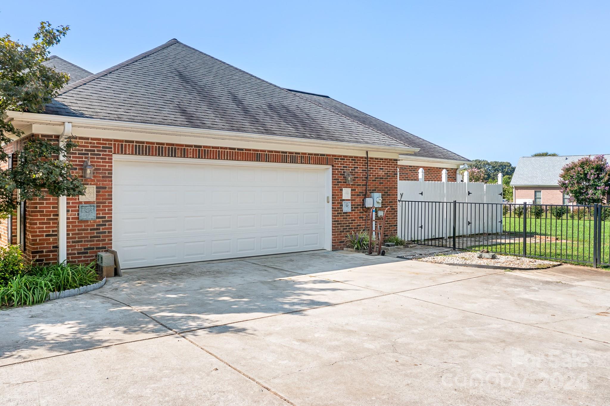 Hunters Oak - Residential