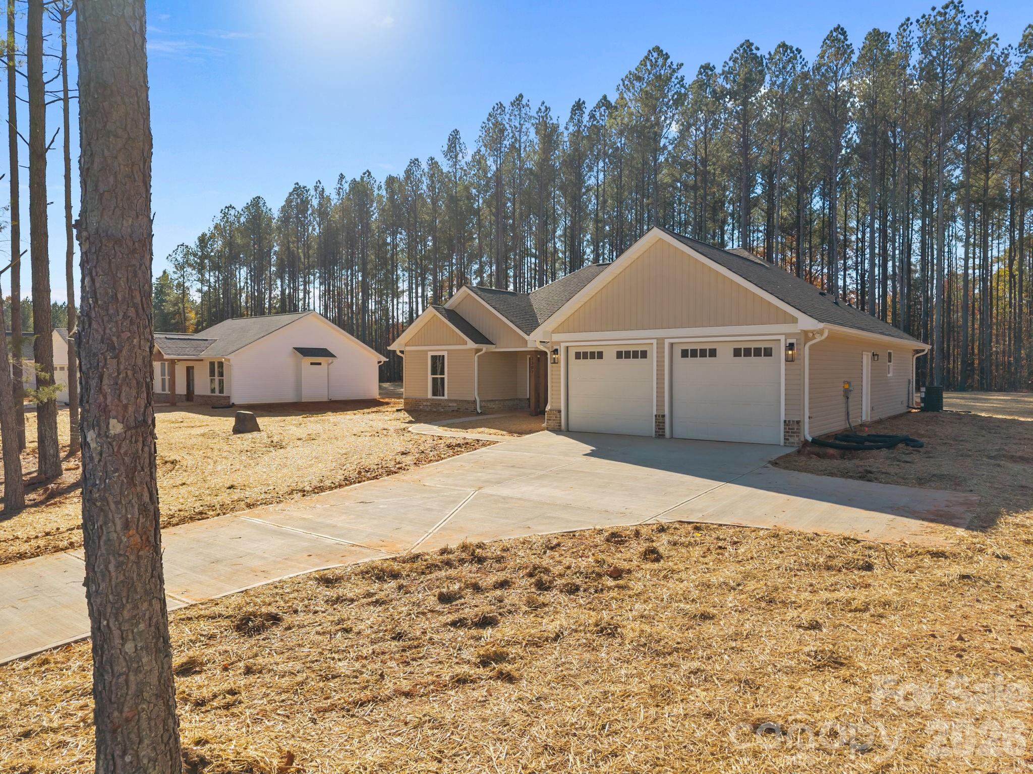 2307 Lee Lawing Road