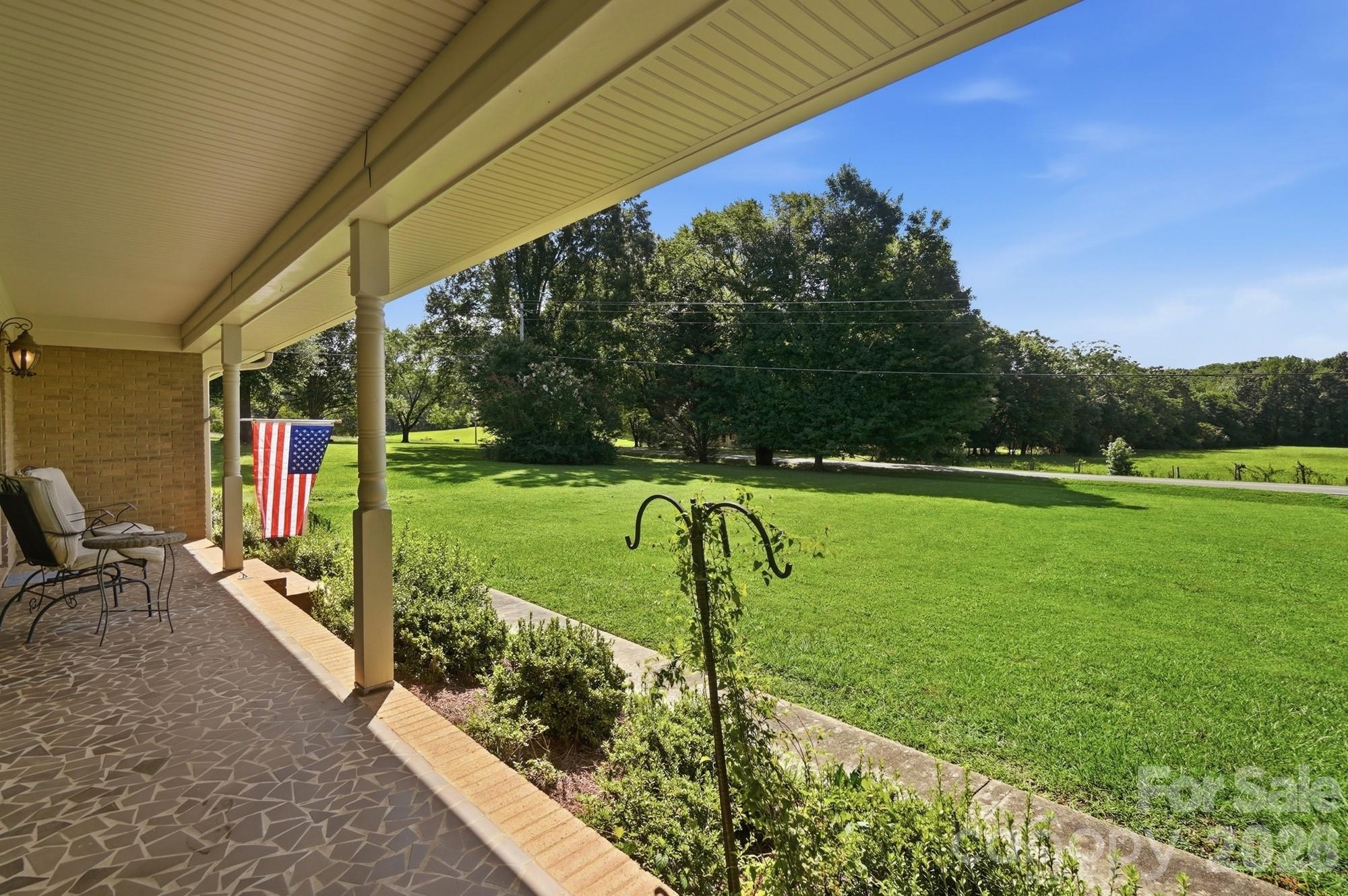 15513 Thompson Road