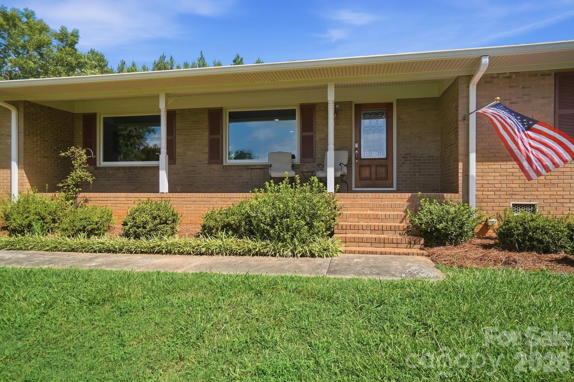 15513 Thompson Road