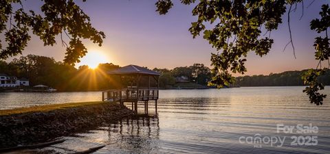 255 Robinson Lane Mooresville NC 28117