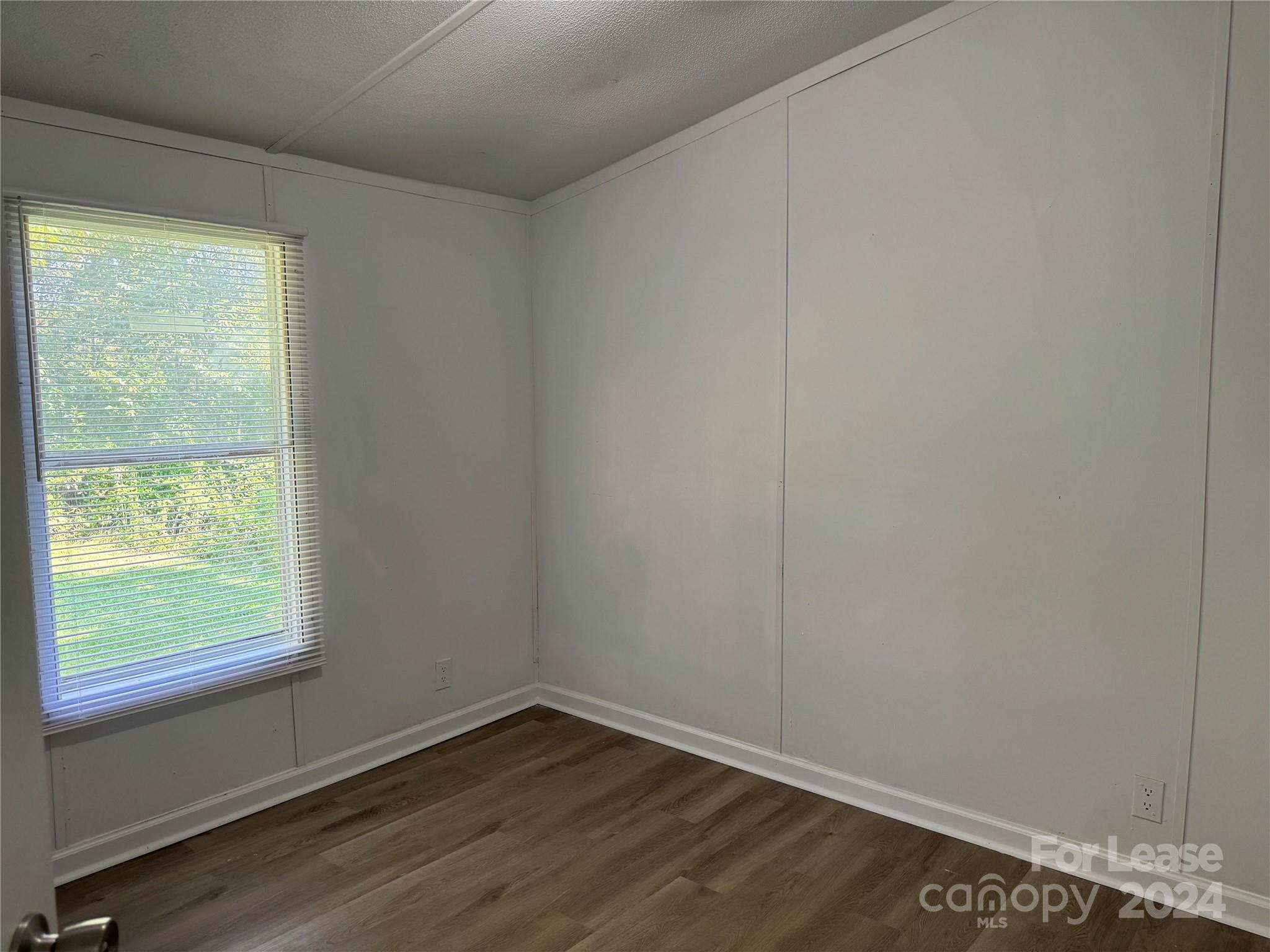 Woodland Acres - Residential Lease