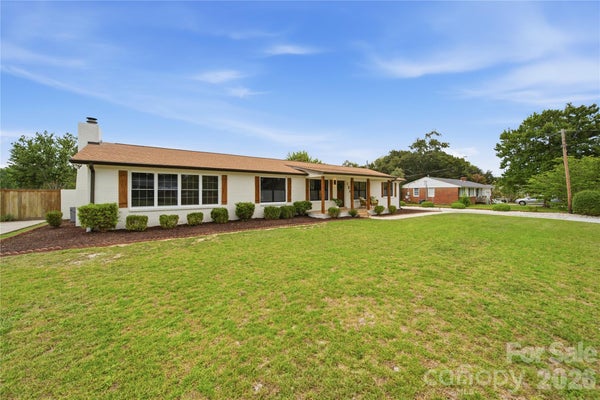 109 WESSINGER DR, LEXINGTON, SC 29072 - Image f442f9cd6e8eb63e89202ec5739403fb/2185678946