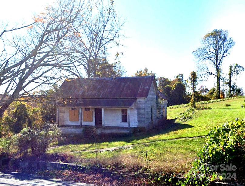 4246 Henry River Road