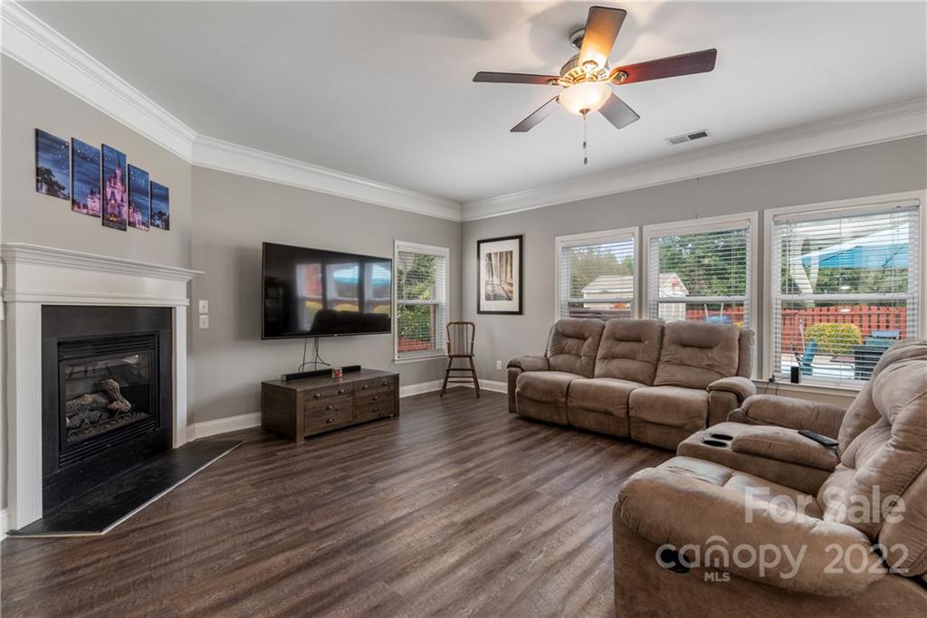 English Trails - Residential