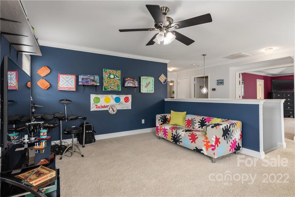 English Trails - Residential