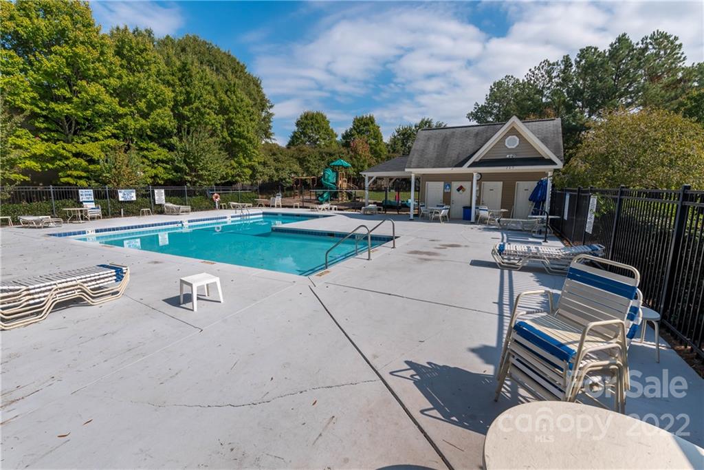 English Trails - Residential