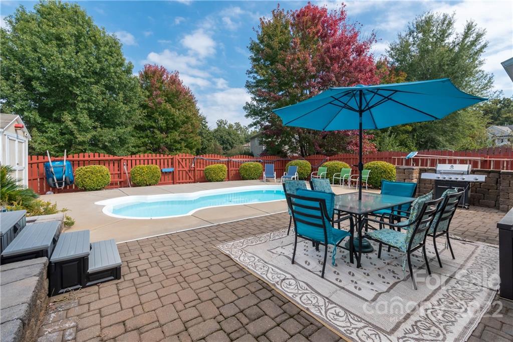 English Trails - Residential