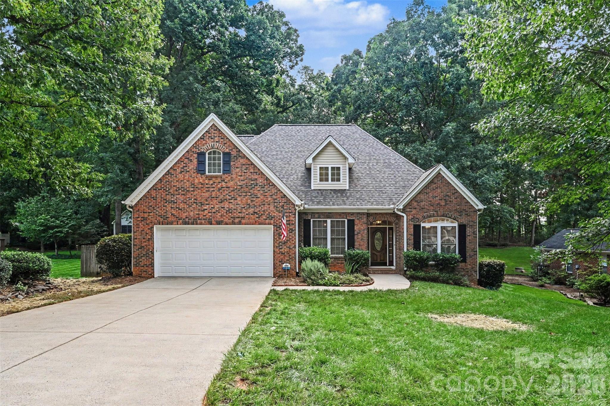 1928 Twin Ponds Drive