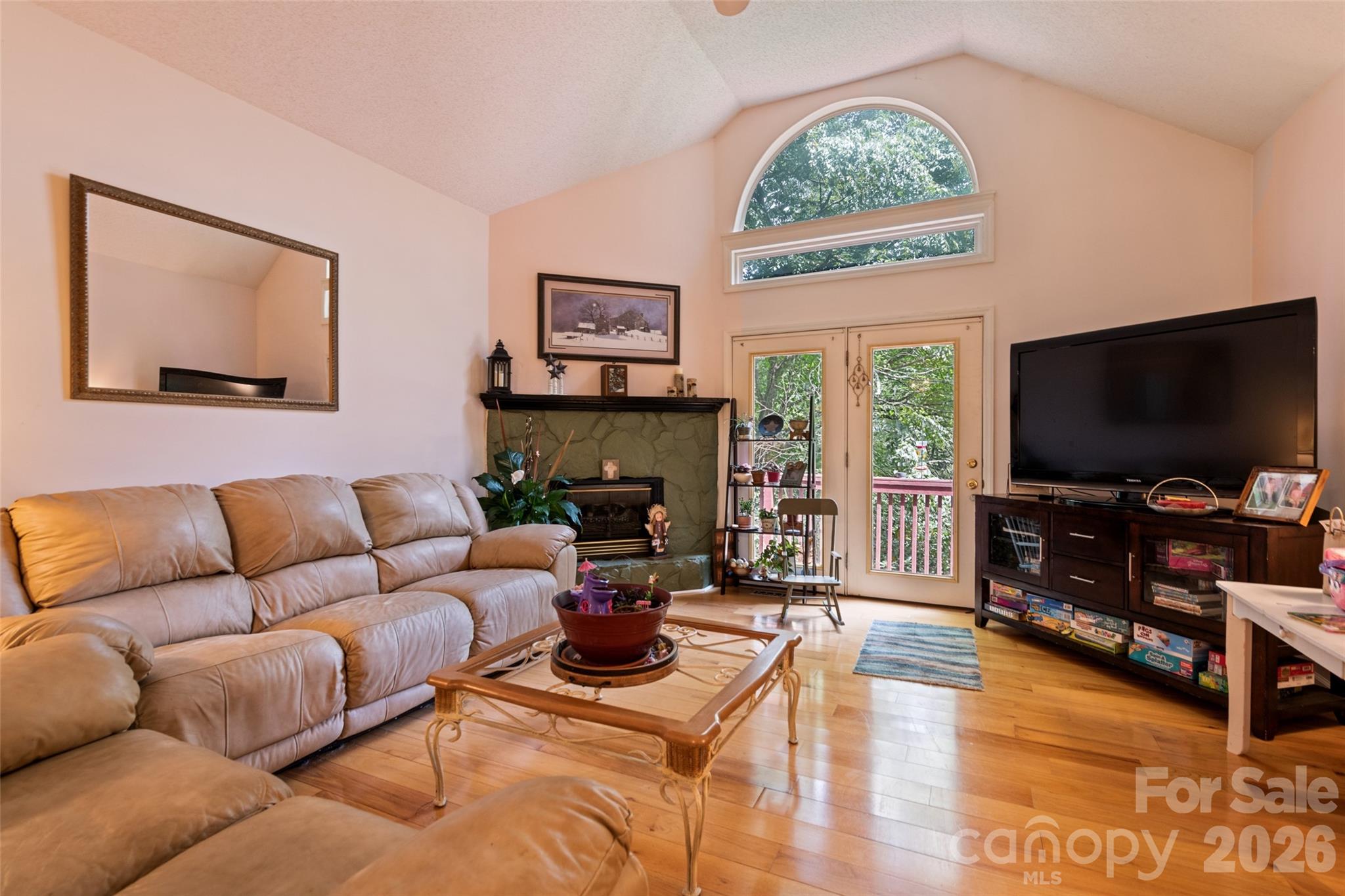 Horseshoe Cove - Residential