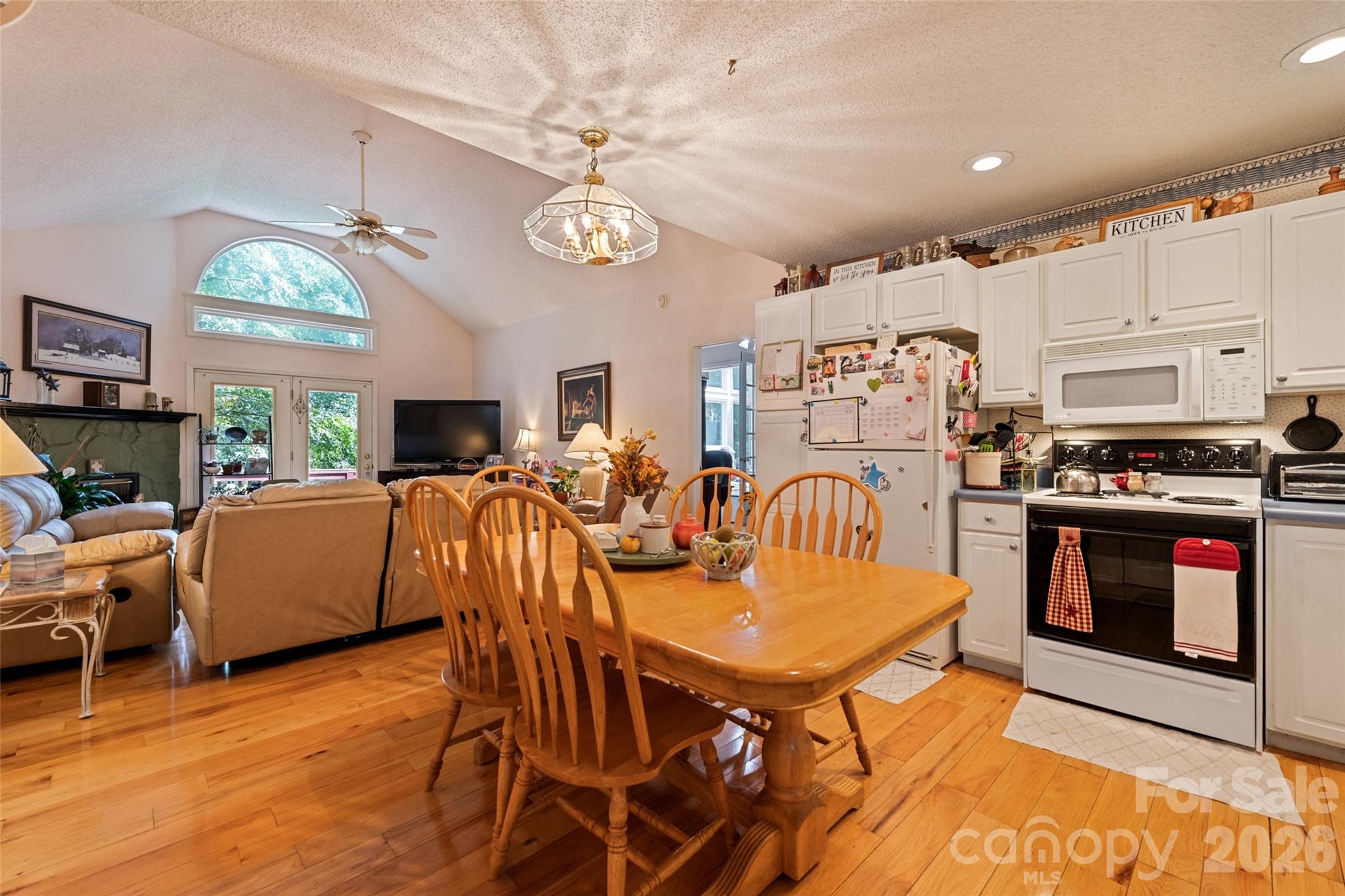 Horseshoe Cove - Residential