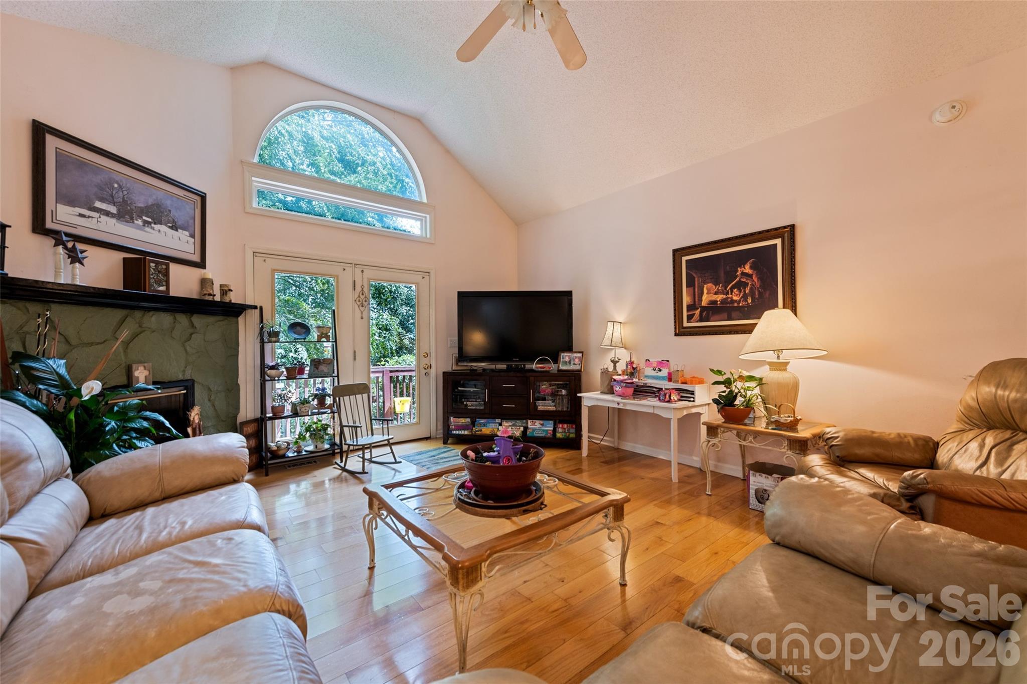 Horseshoe Cove - Residential