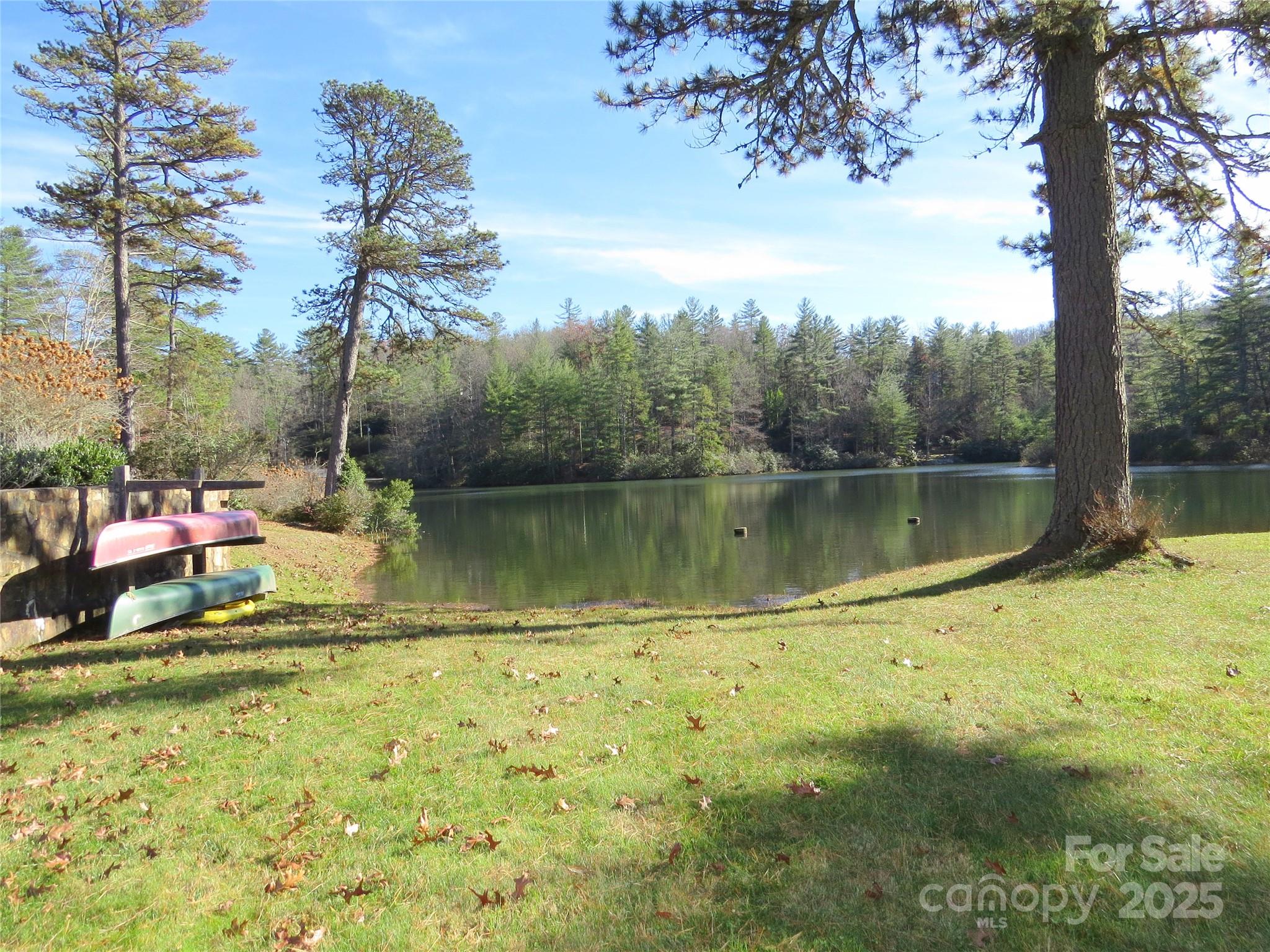 Stones Lake - Land