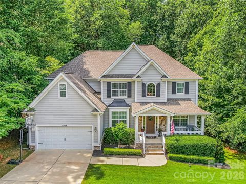 Photo of 21329 Crown Lake Drive, Cornelius, NC 28031 (MLS # 4362890)