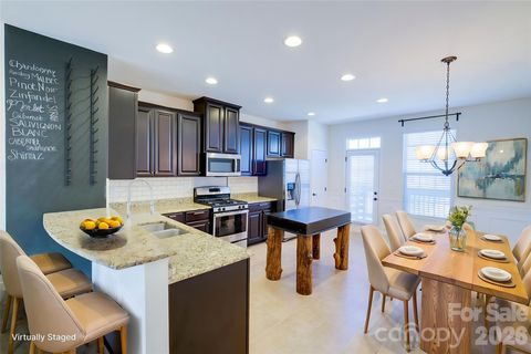 Photo of 13828 Winmau Lane, Huntersville, NC 28078 (MLS # 4360124)