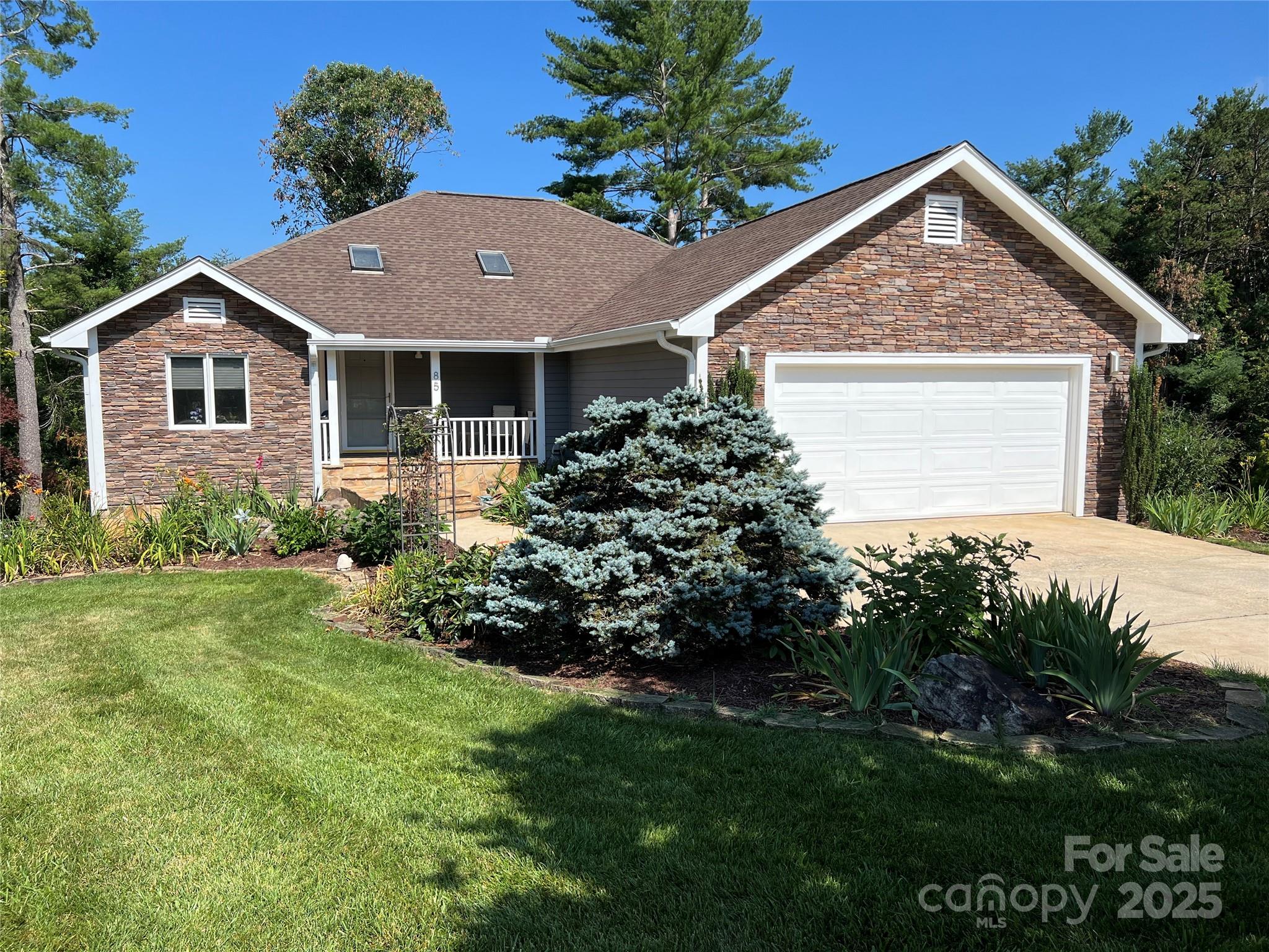 85 Hillcrest Drive