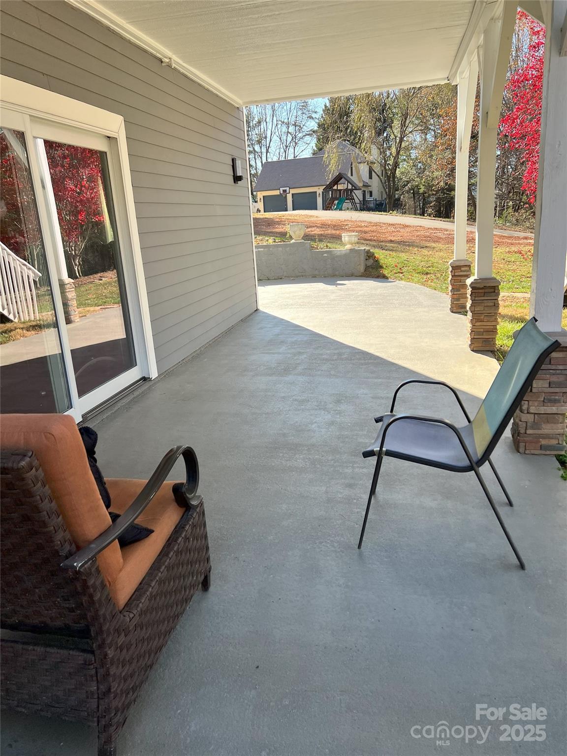85 Hillcrest Drive