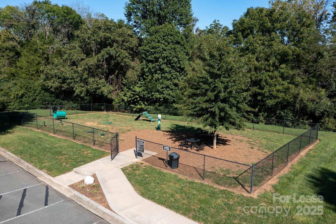 Mooresville, North Carolina 28117, United States, 1 Bedroom Bedrooms, ,1 BathroomBathrooms,Residential,Active,222831