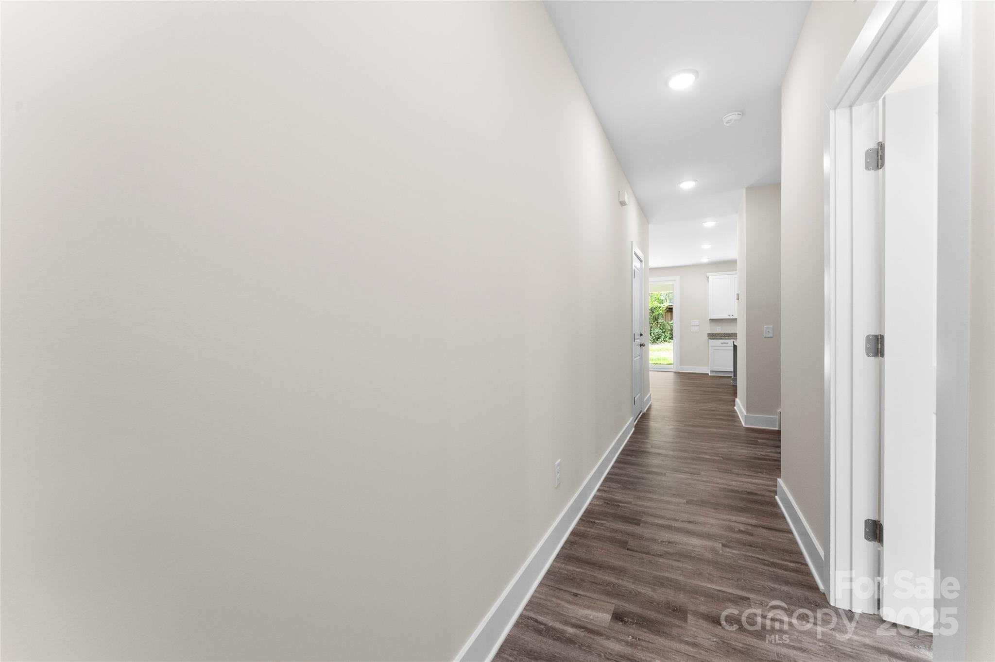 1651 Carolina Circle