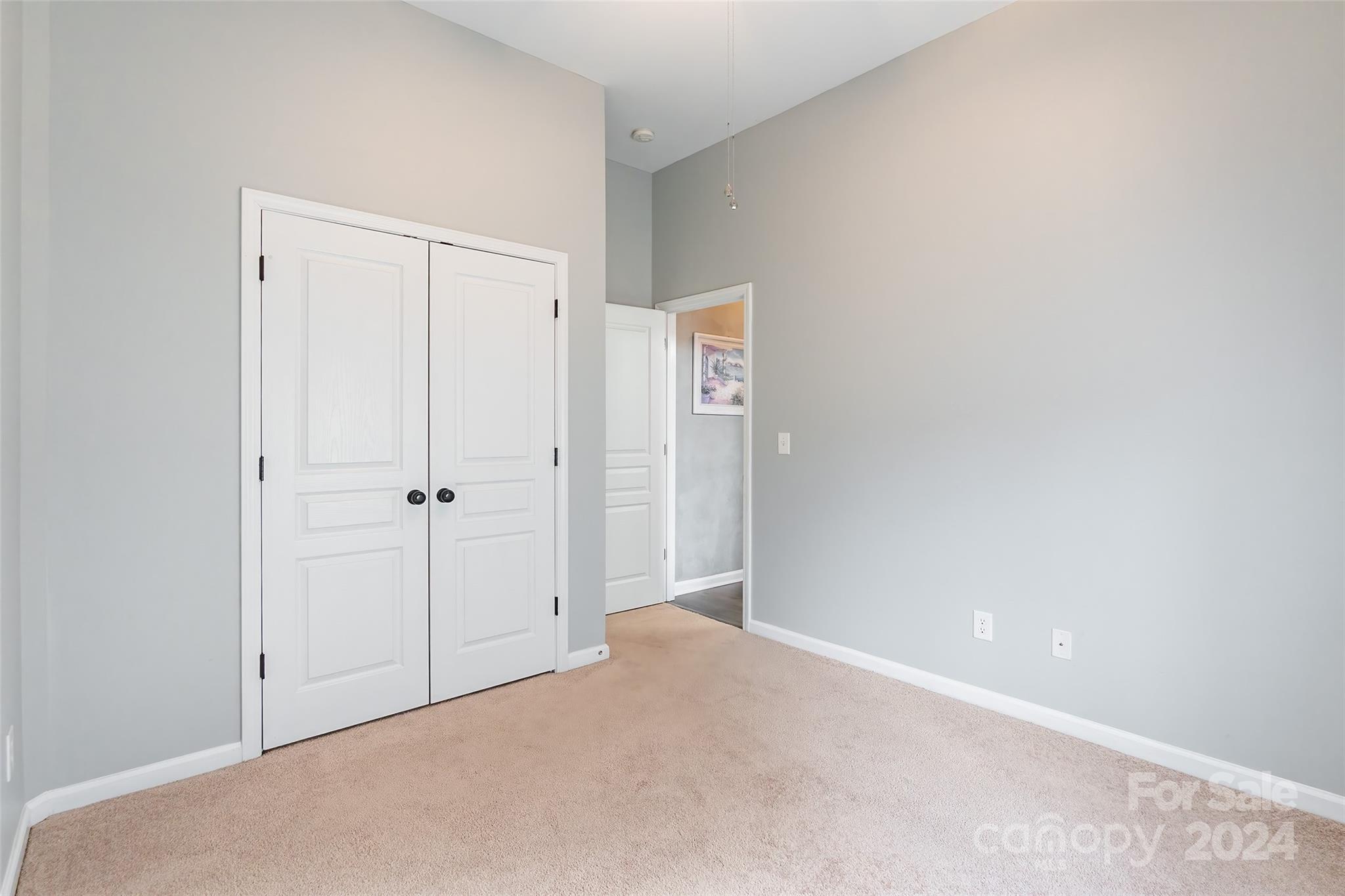 Ridge Pointe - Residential