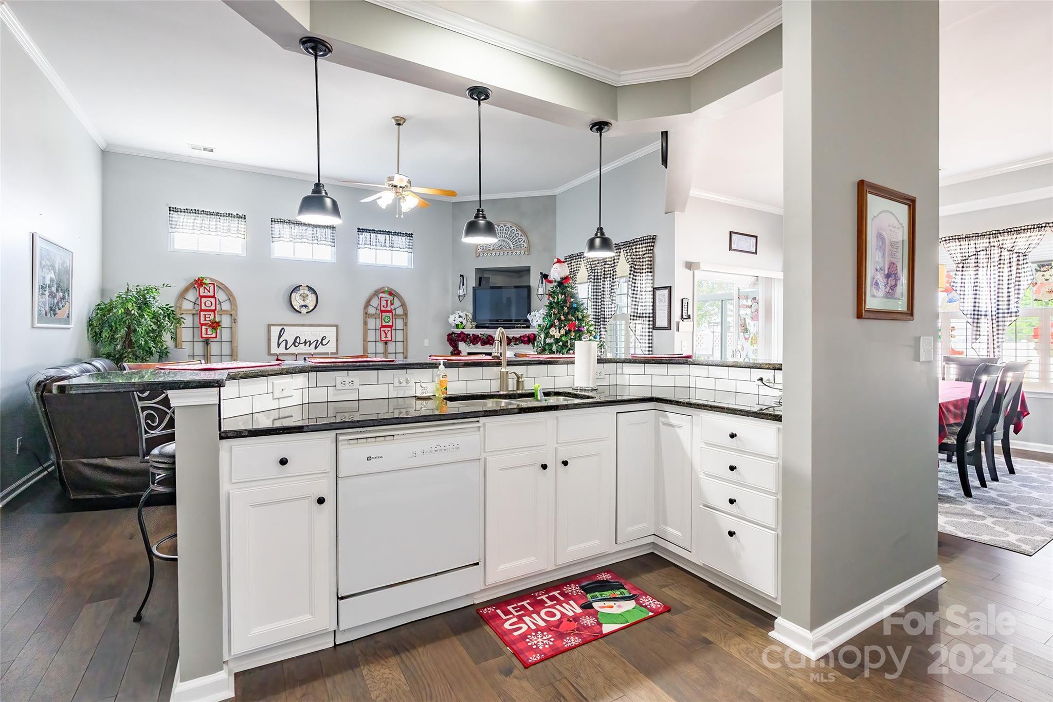 Ridge Pointe - Residential