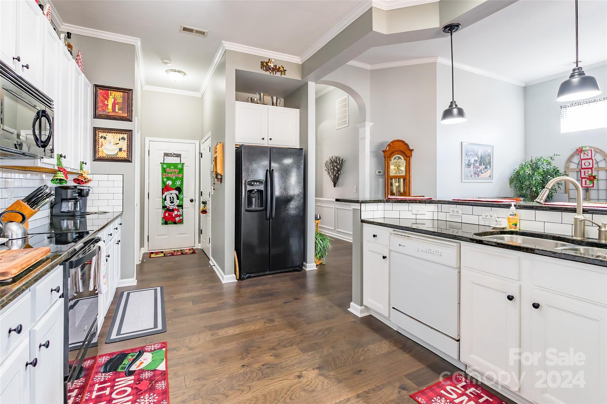 Ridge Pointe - Residential