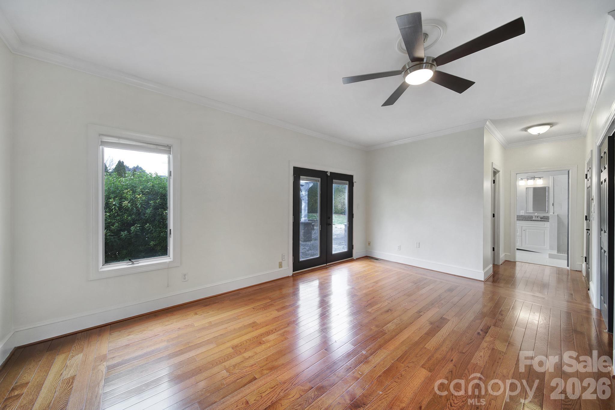 Royal Pointe - Residential