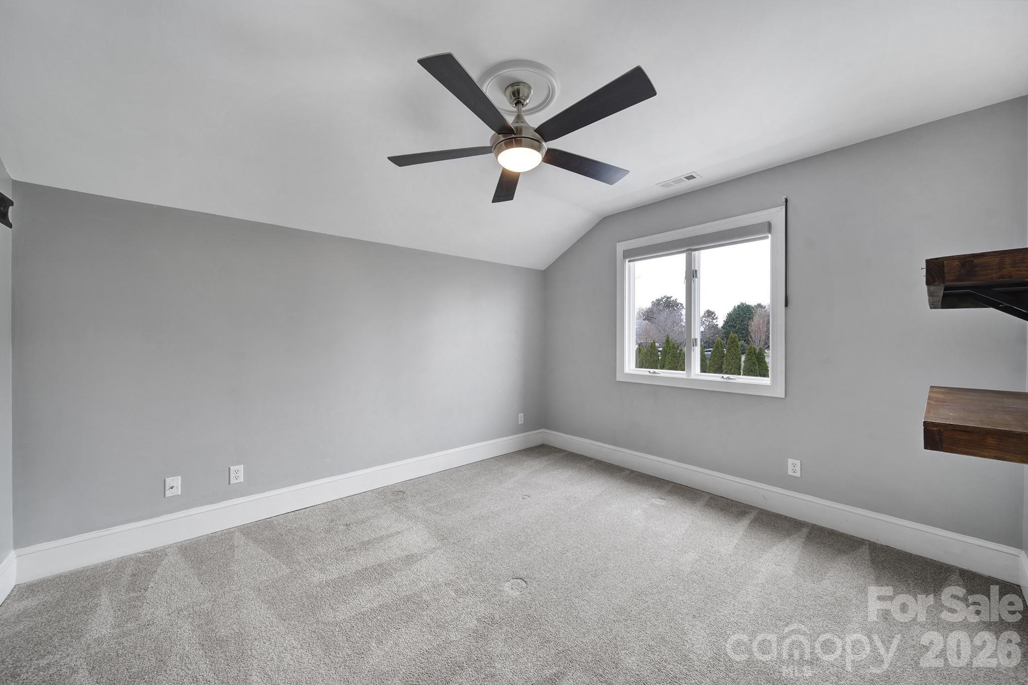 Royal Pointe - Residential