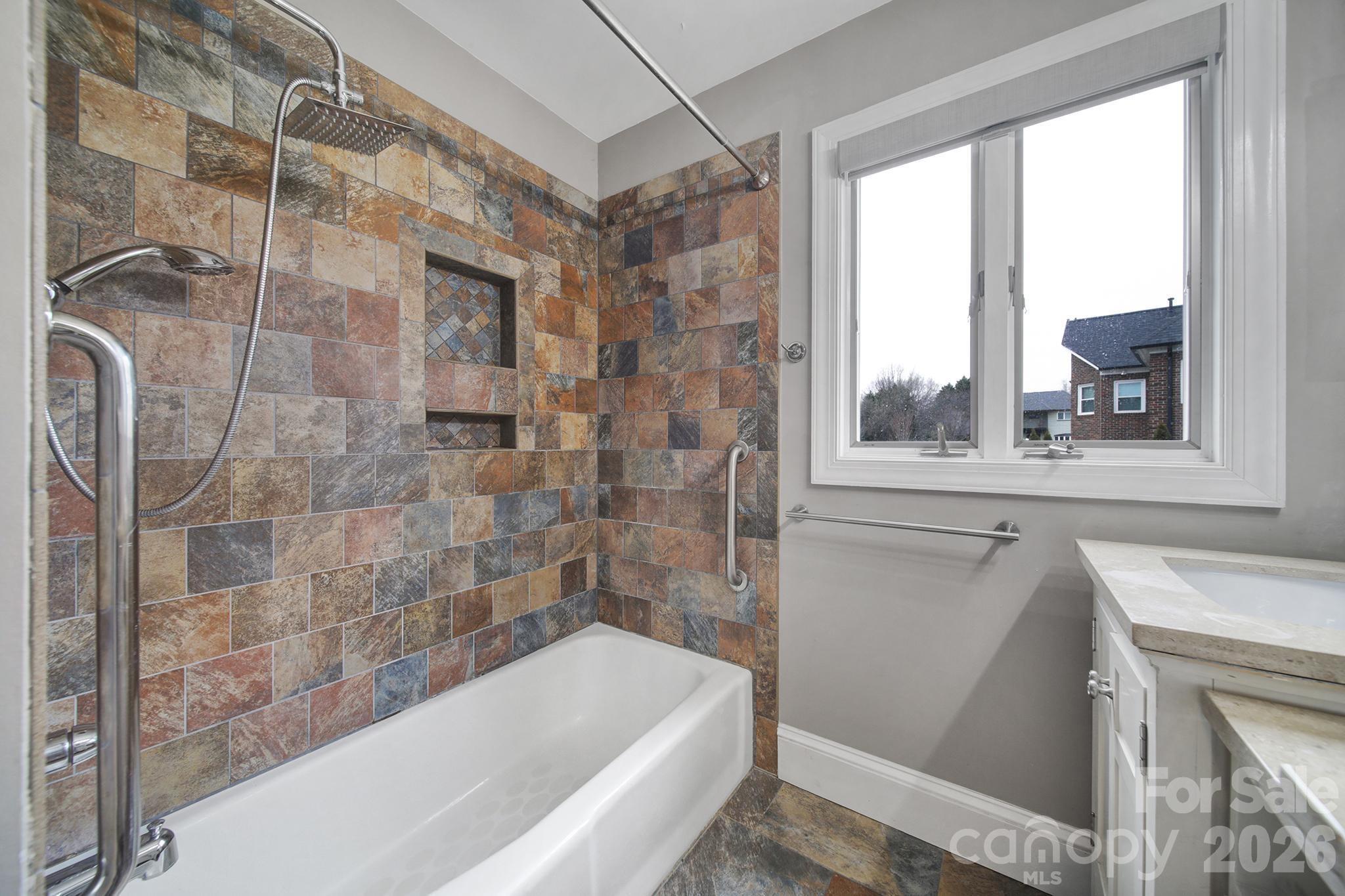 Royal Pointe - Residential