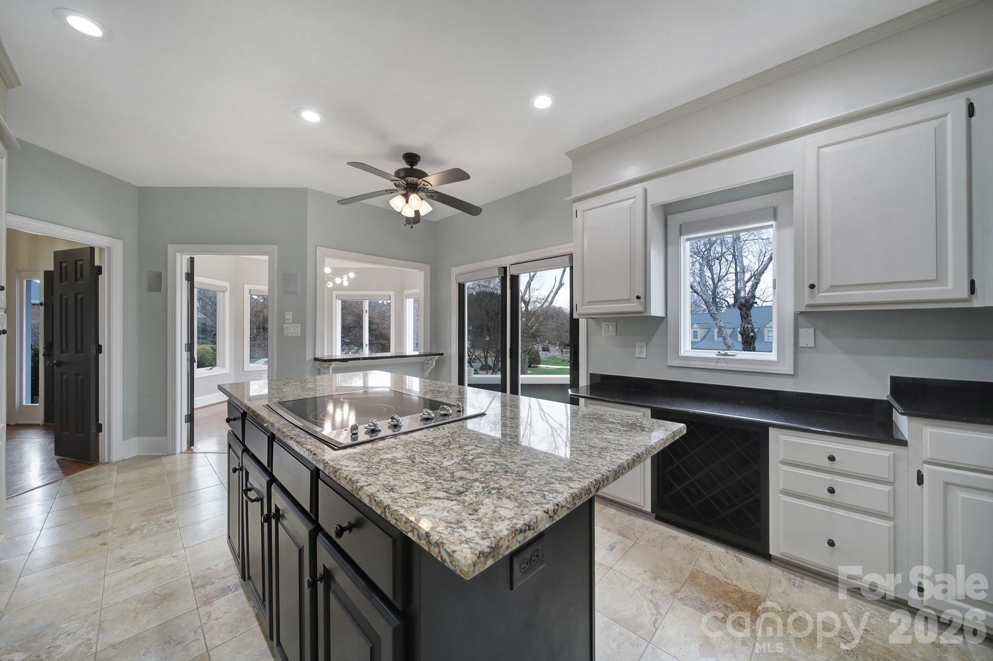 Royal Pointe - Residential