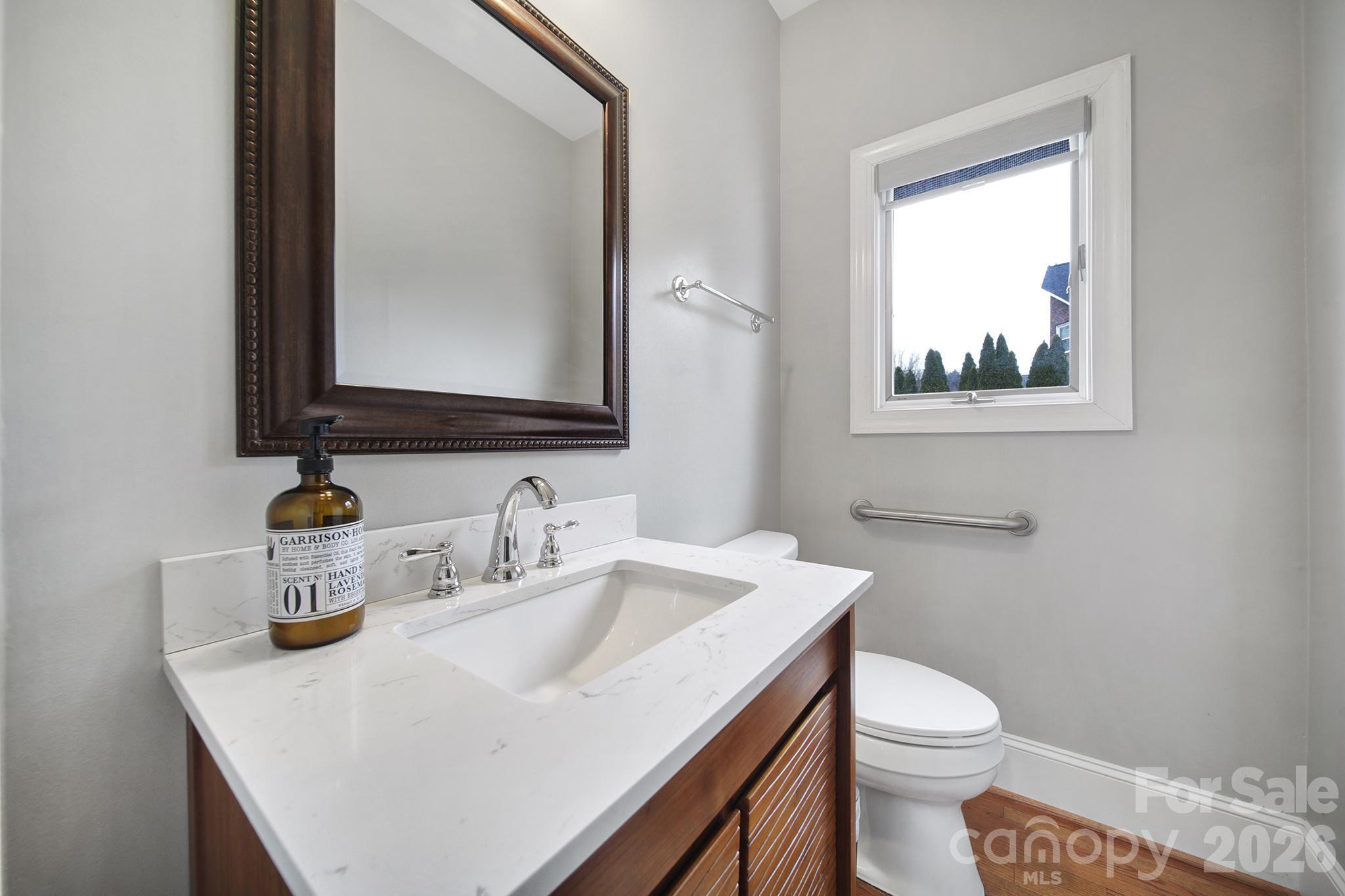 Royal Pointe - Residential