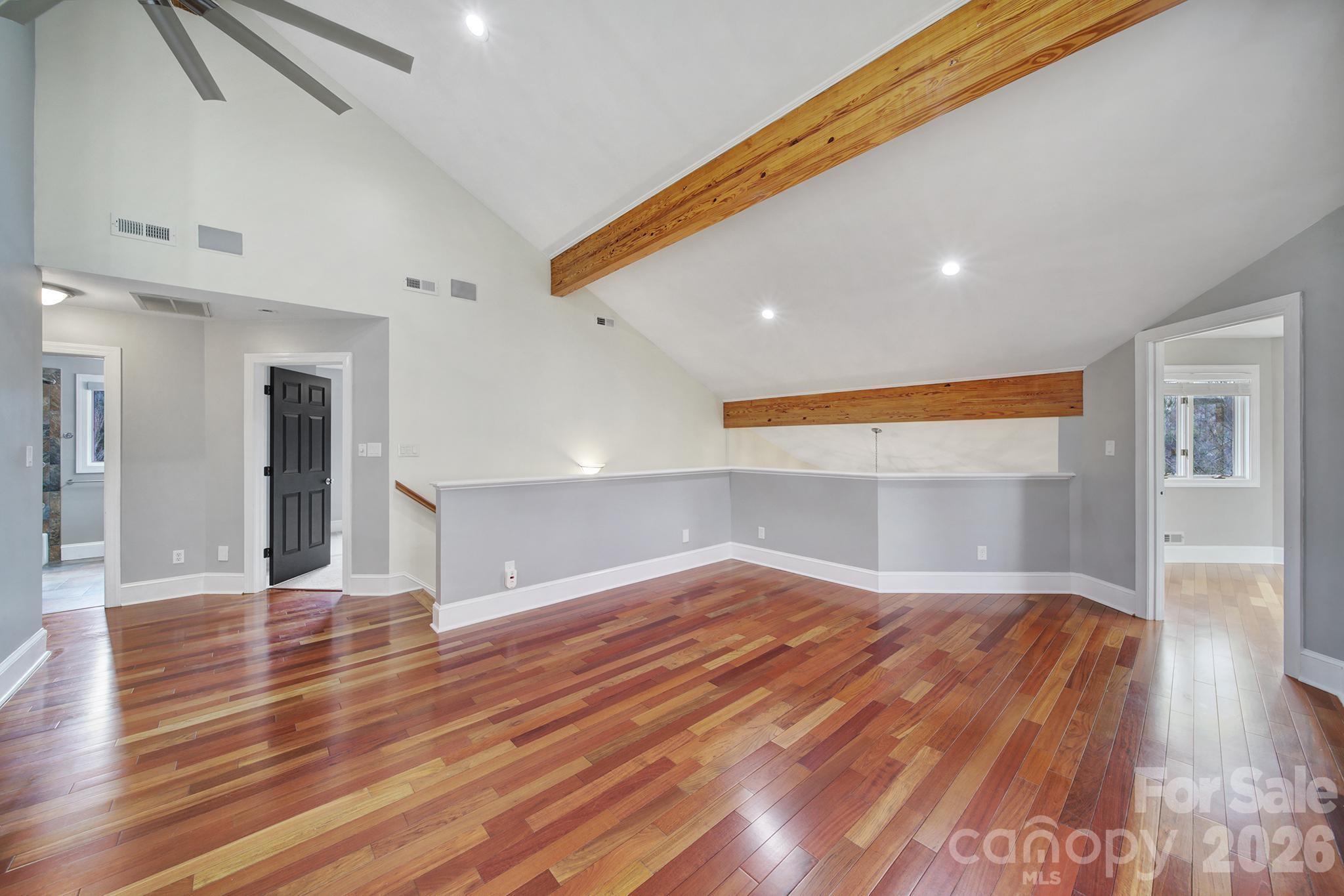 Royal Pointe - Residential