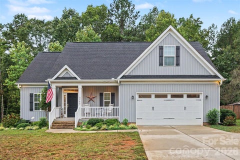 Photo of 3743 Travertine Drive, Lancaster, SC 29720 (MLS # 4426417)